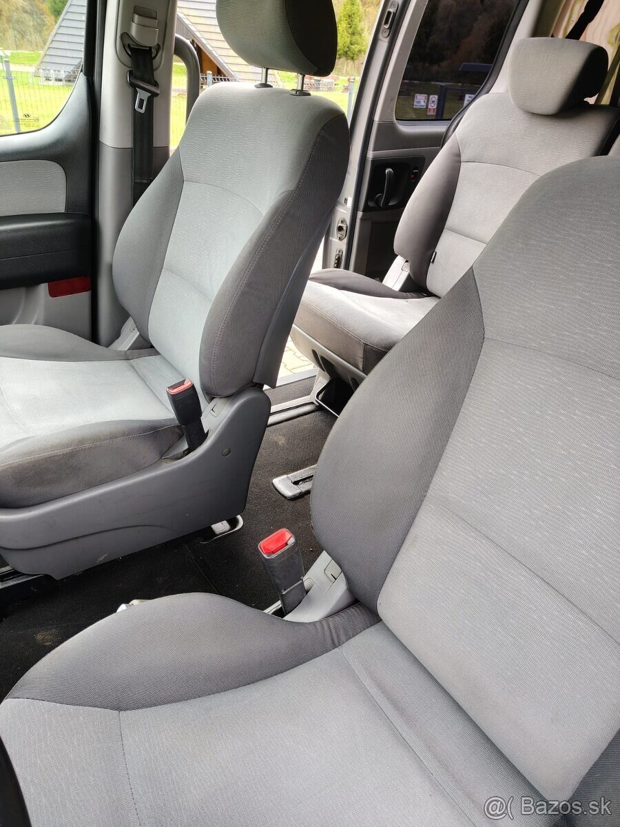 Hyundai H1 2.5 Crdi M6 2011 - 5