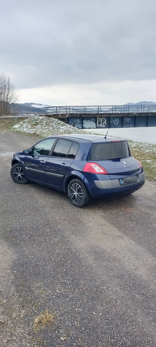 Megane 179000 km nová STK - 5