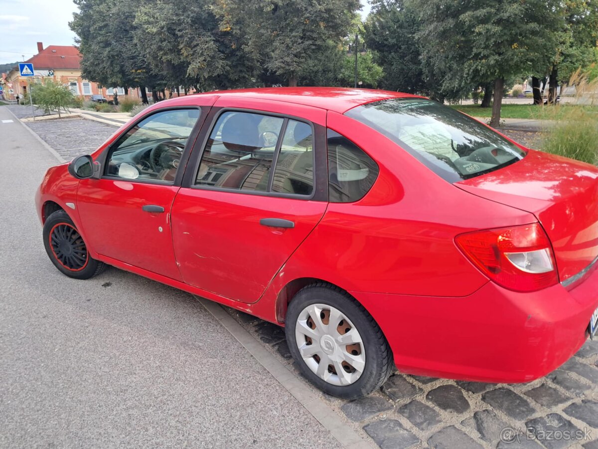 Predám Renault Thália 2 1.2 8v 55kw r.v.2010 96428km - 5