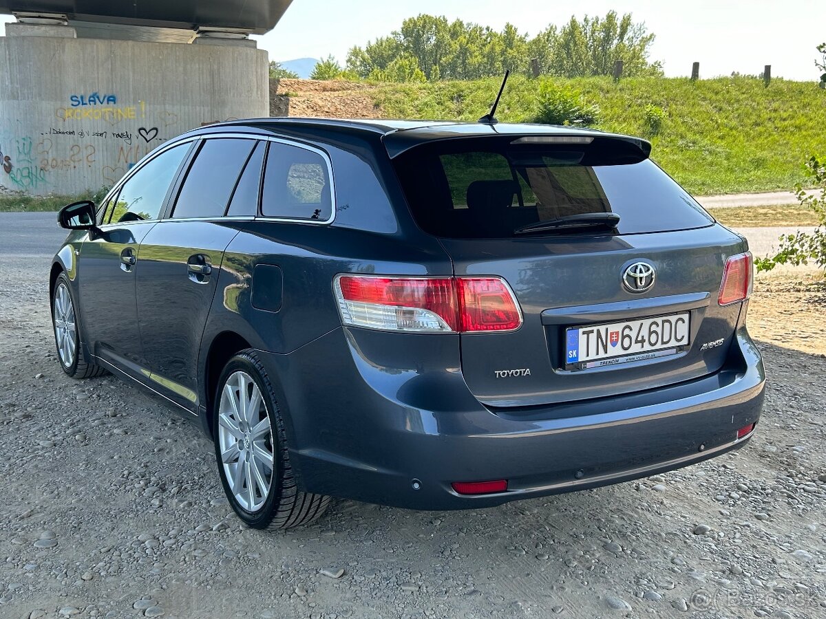 Toyota Avensis Combi 2.2 D-Cat 110kw - 5