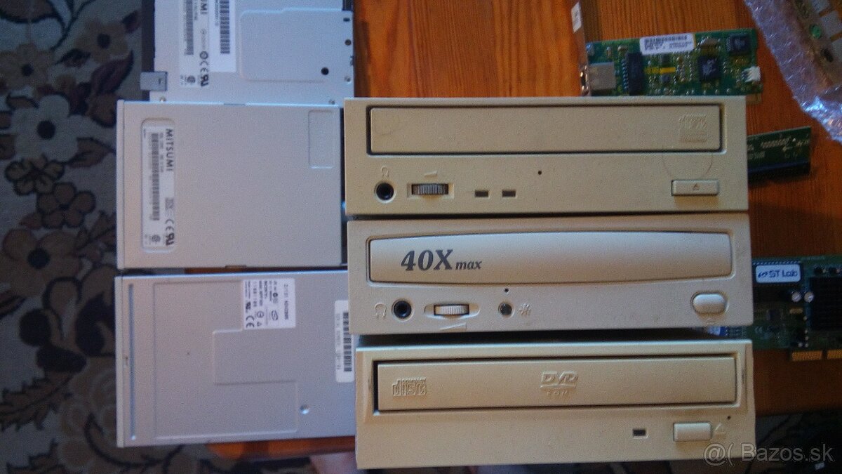 CD/DVD/Floppy,čítačka kariet - Vypratanie - 5