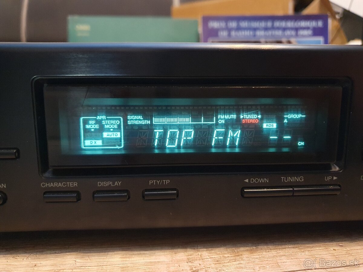 Onkyo T-4210R tuner s RDS - 5