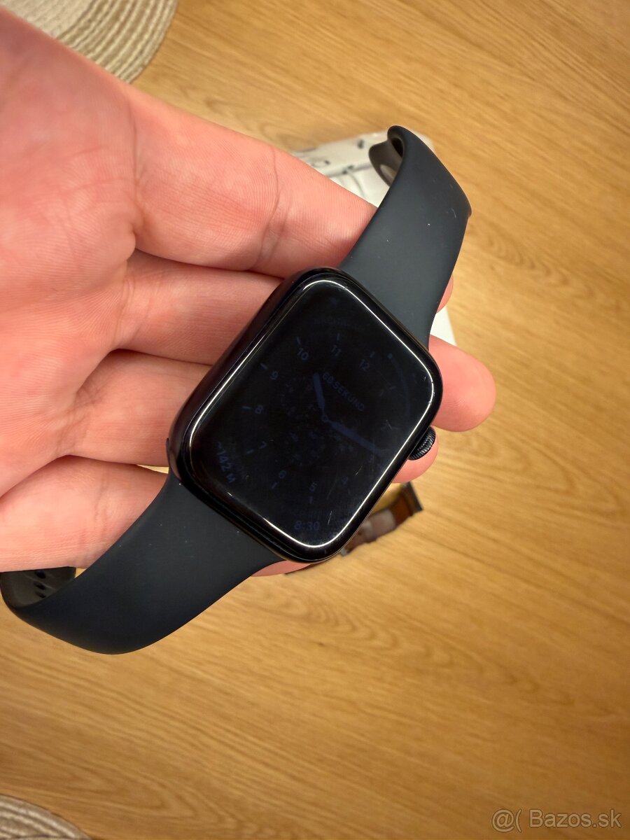 Apple Watch 8 45mm - 5