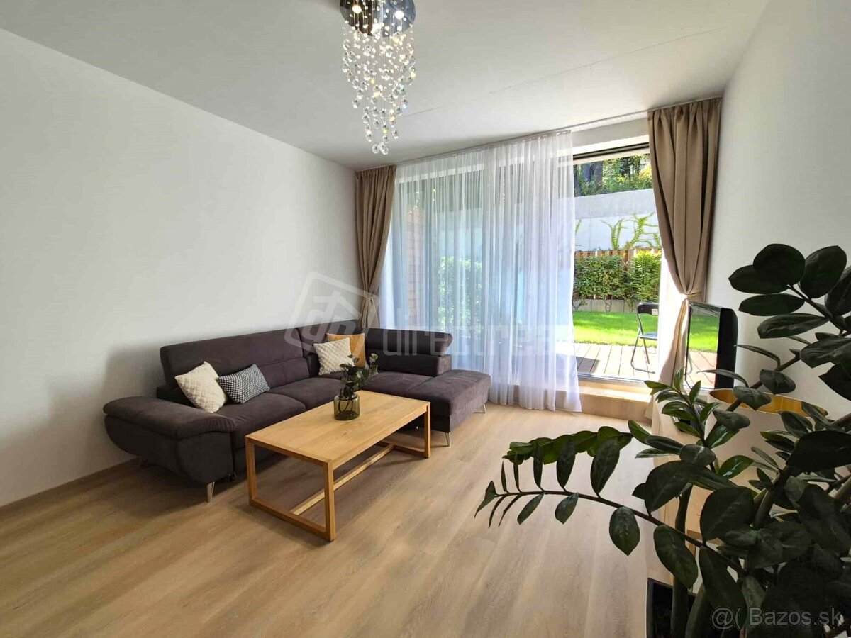 2-izbový byt s predzáhradkou a parkovaní na hradnom ko… - 5