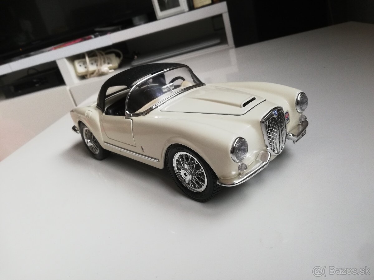 1:18 LANCIA Aurelia Bburago - 5