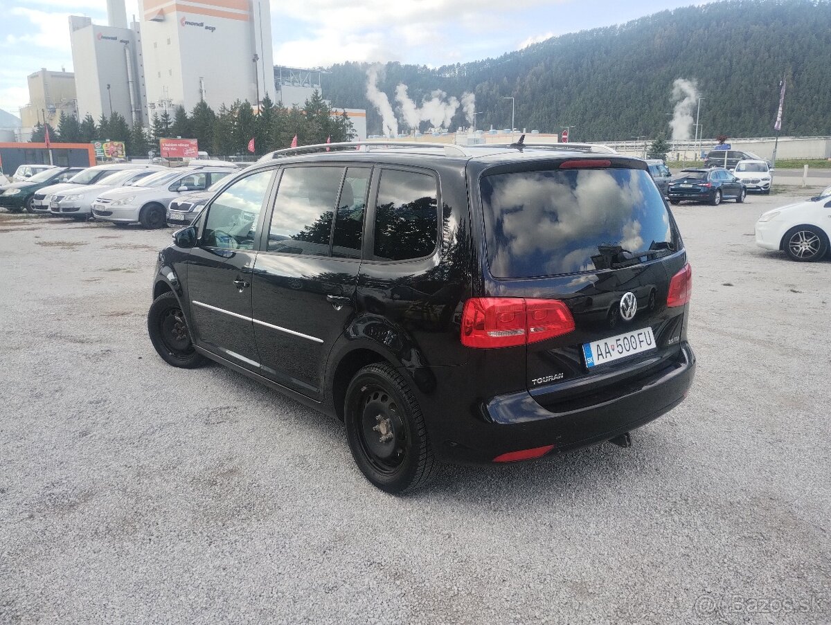 Volkswagen Touran 2.0 TDI Highline - 5
