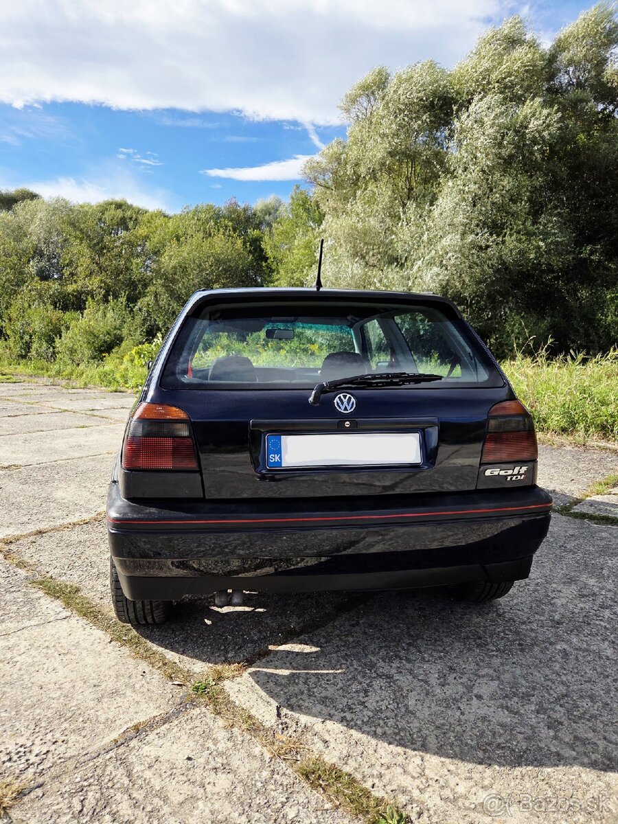 Volkswagen Golf 3 - 5