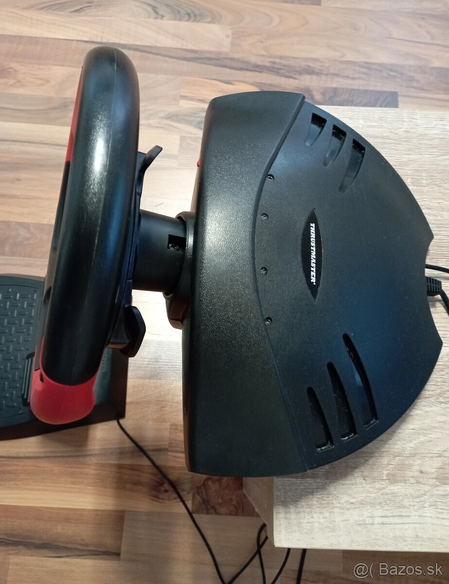 Volant Thrustmaster na PS3 - 5