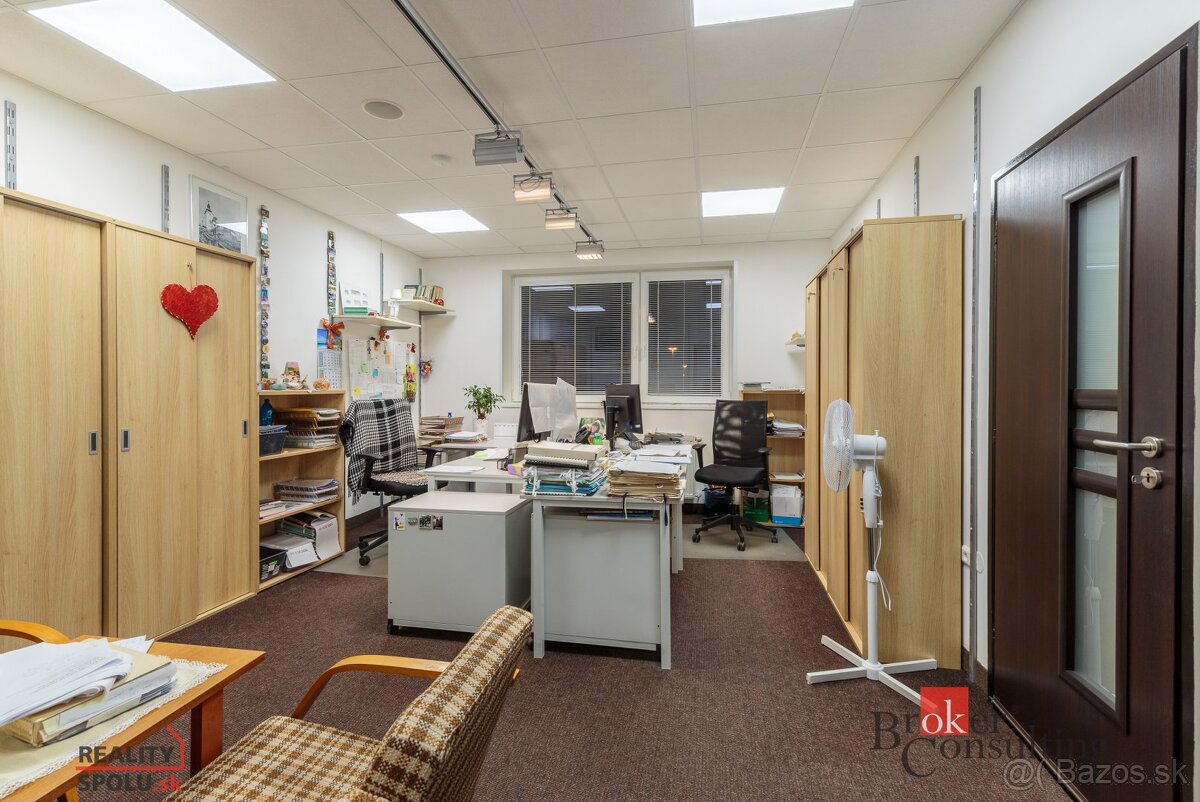 Prenájom komerčných - kancelárskych priestorov - Ružomberok - 5