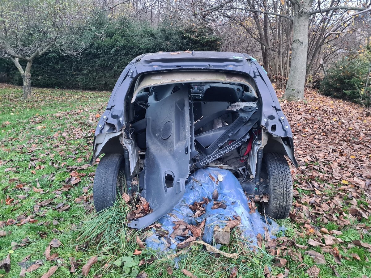 mitsubishi colt nd - 5