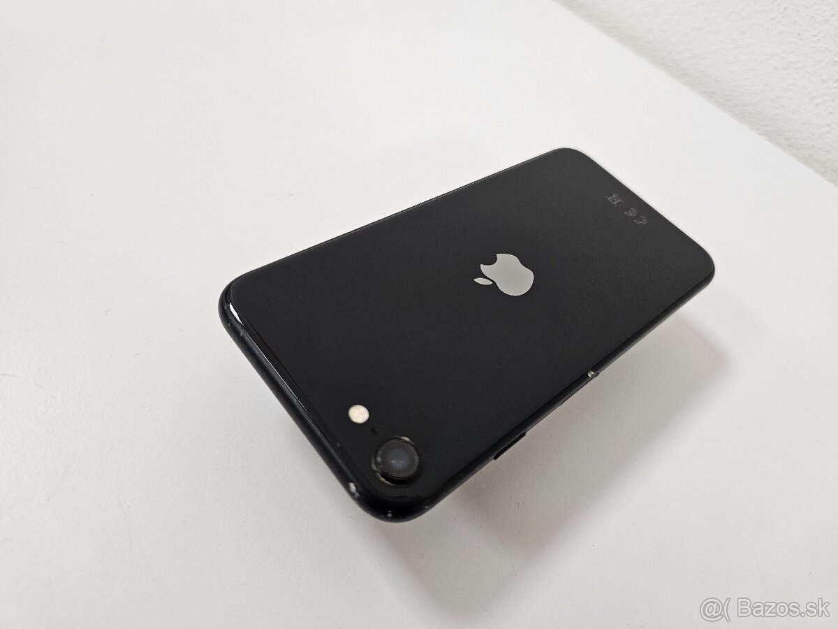 Apple iPhone SE2020 100% batéria - 5