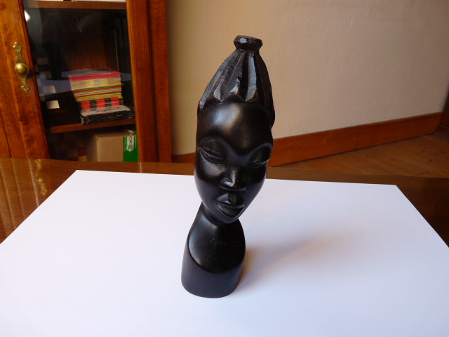 africké ľudové umenie – drevené artefakty 1 - 5