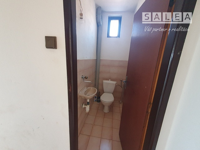 Exkluzívne Rodinný dom 6izbový + pozemok Veľké Kostoľany - 5