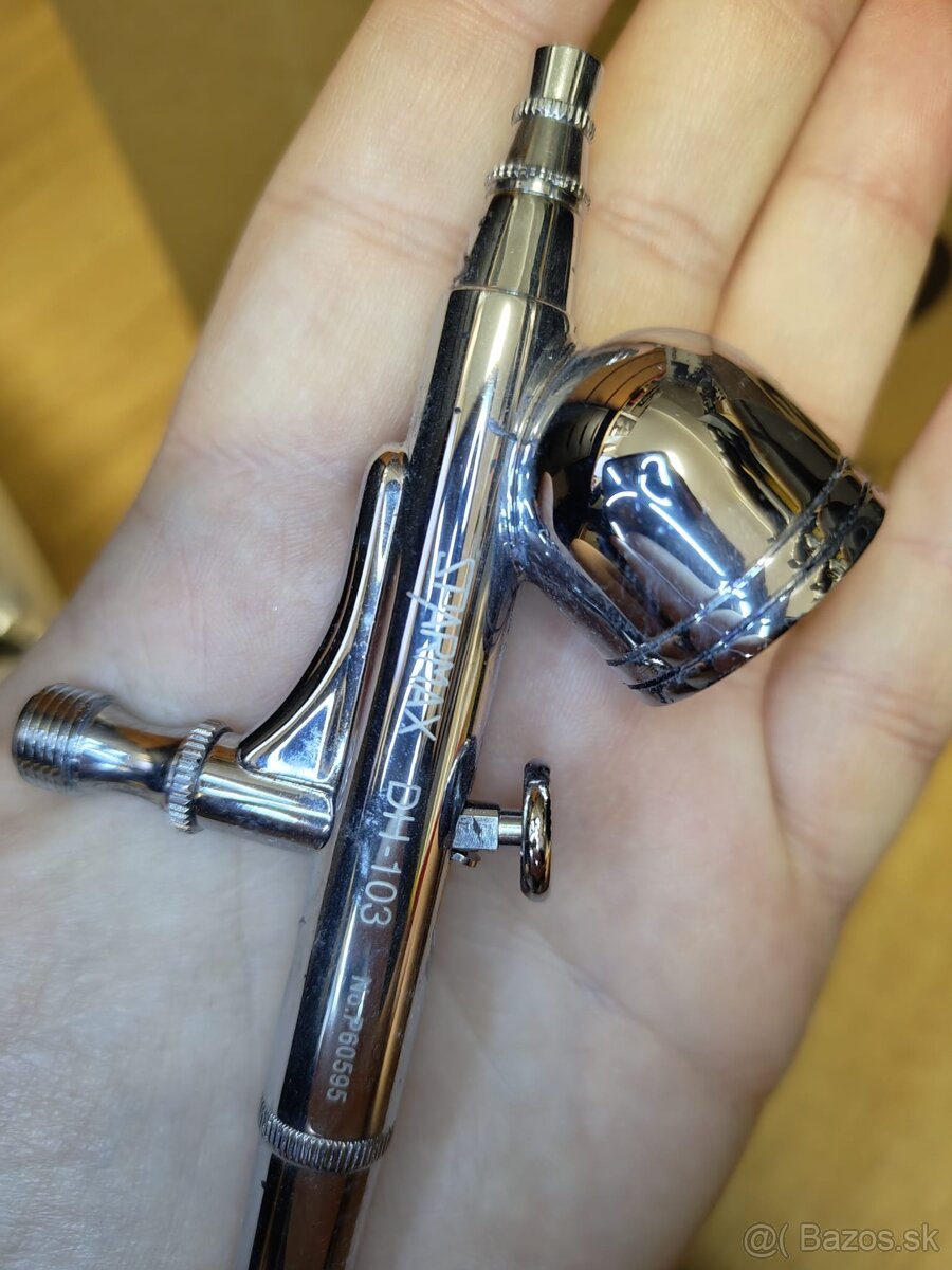 Sada airbrush pištolí (7 ks) s kompresorom a príslušenstvom - 5