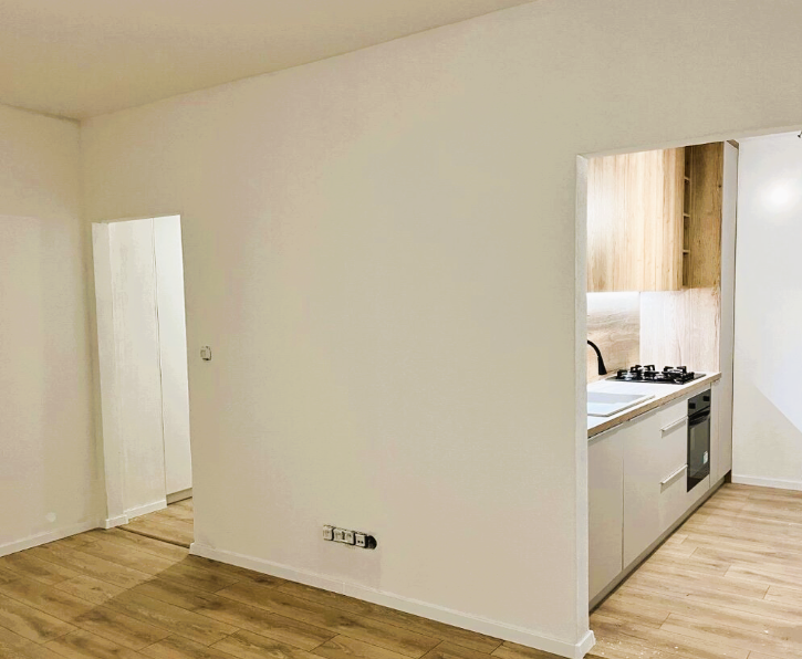 Na predaj 2. izbový byt v centre Malaciek. - 5