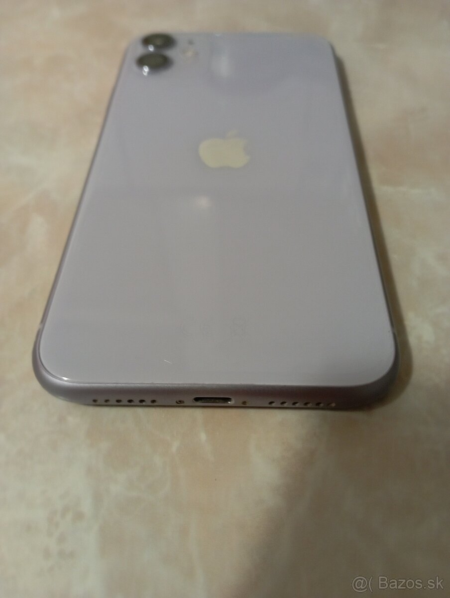 iPhone 11 / 64GB Dobrý stav - 5