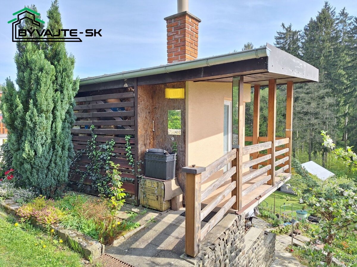 Záhrada s chatkou v záhradkárskej osade 600 ročnice v Prievi - 5