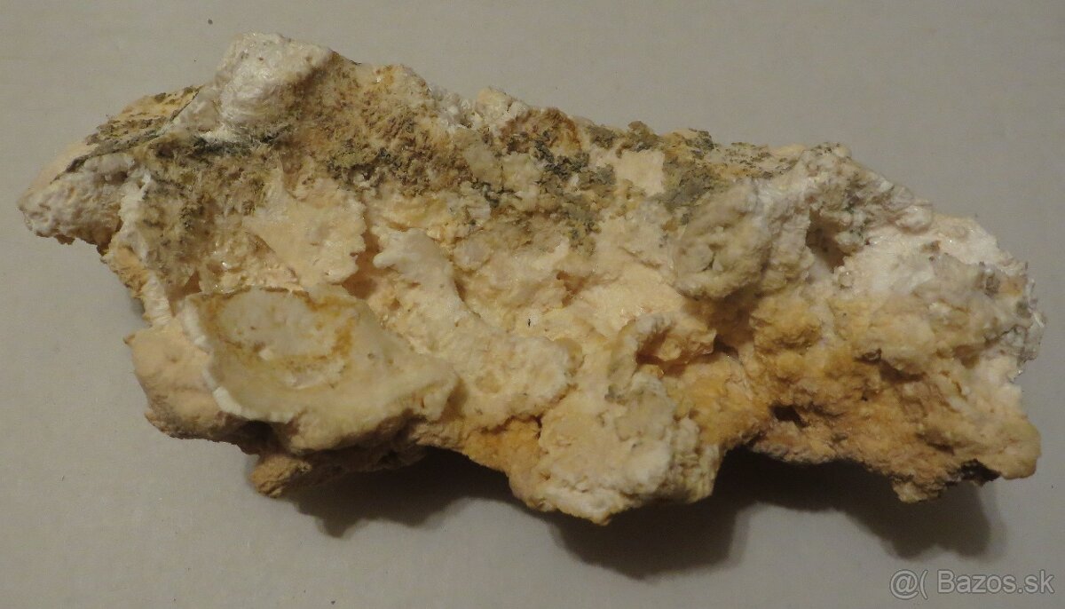 Minerály - alunogén z opálových baní Dubníka - 5