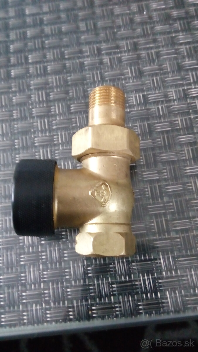 Predam termostaticke hlavice,ventily - 5