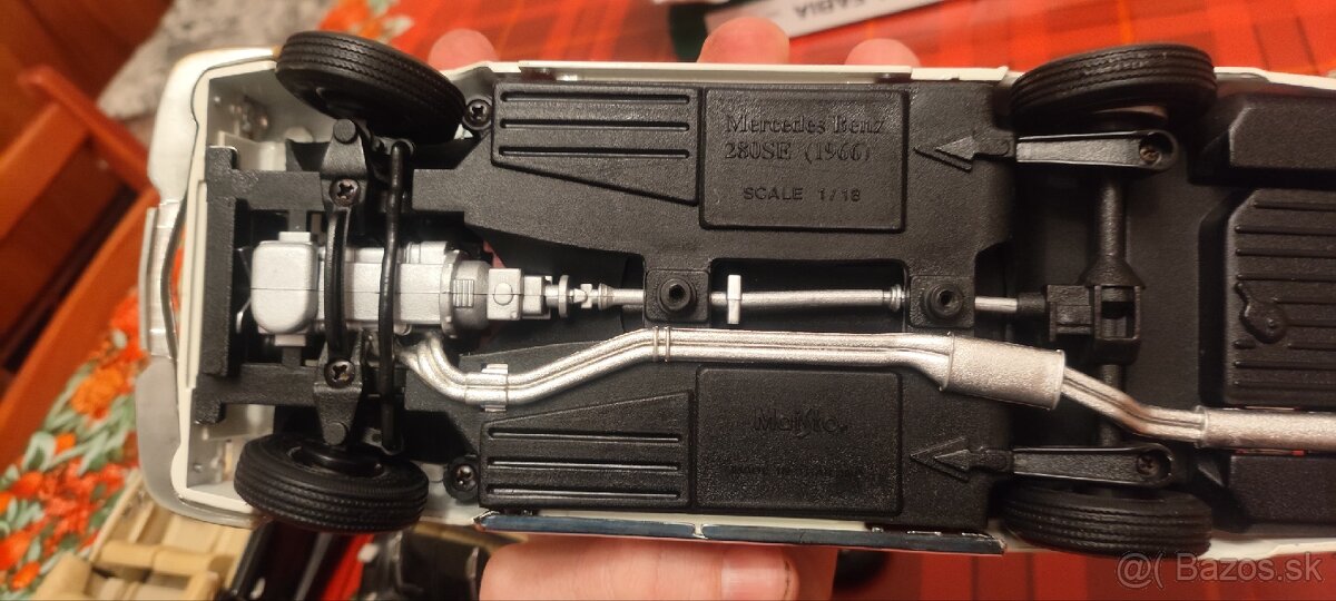 3x vrak Mercedes 1:18 - 5