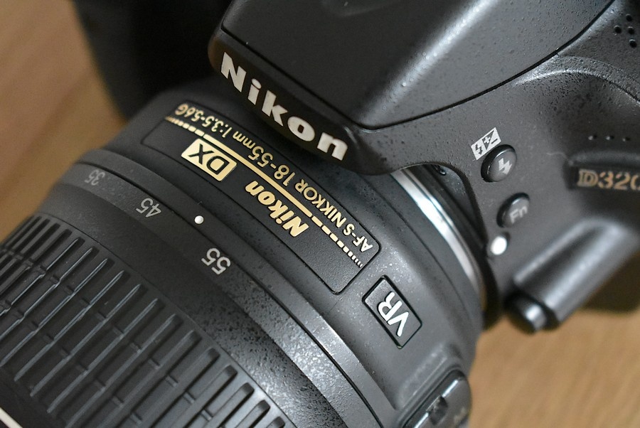 Nikon d3200 s VR AF 18-55 + brasna - nafotene 18 tisic.sn. - 5