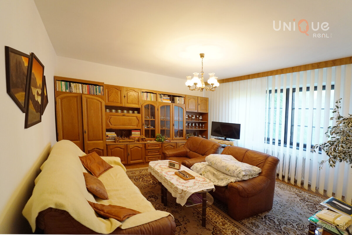 NA PREDAJ RODINNÝ DOM V OBCI LIPOVÉ NA VEĽKOM POZEMKU - 5