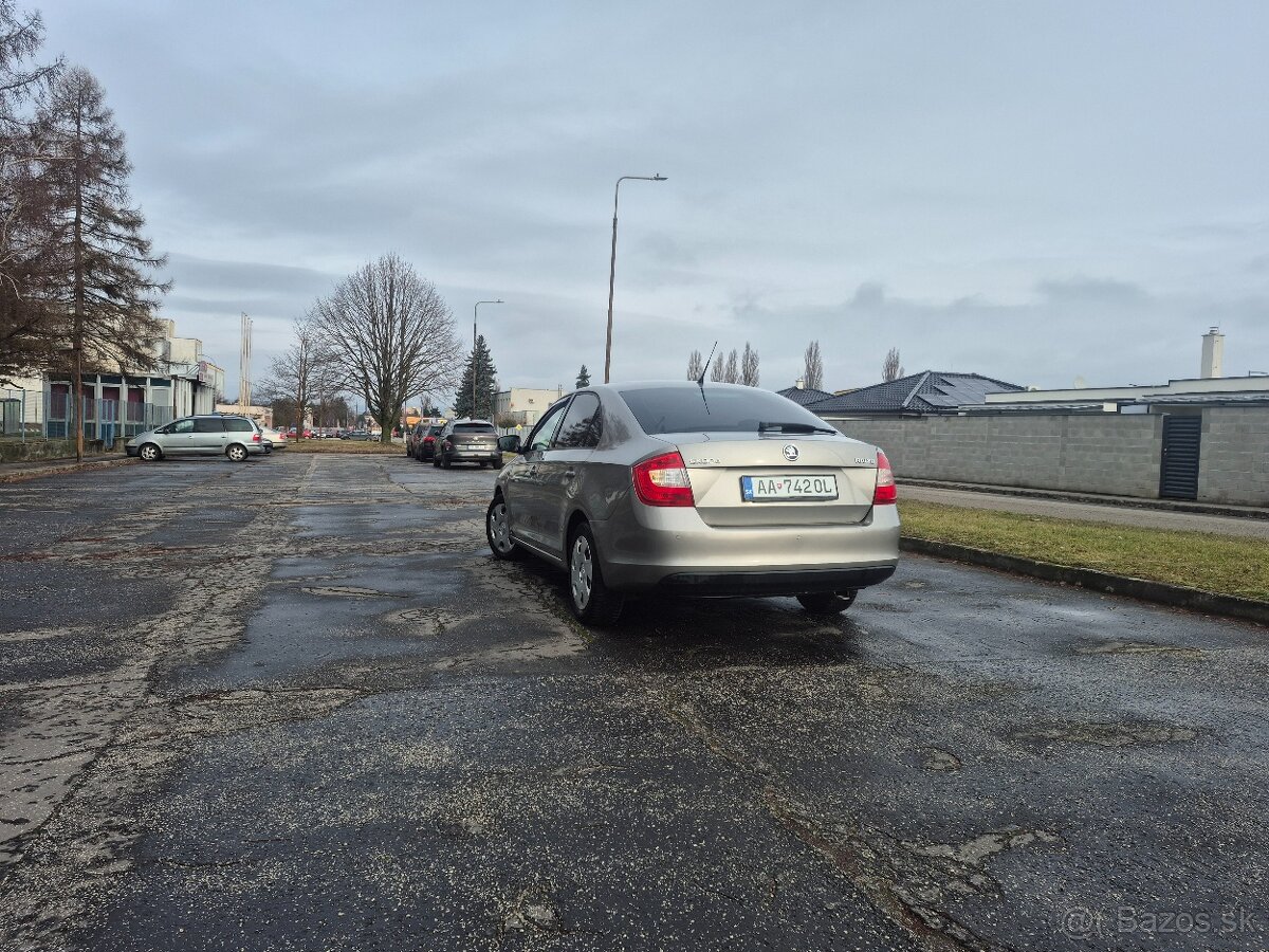 Škoda Rapid - 5