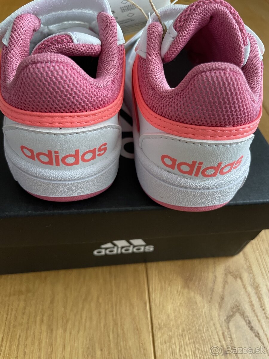 Adidas 26 - 5