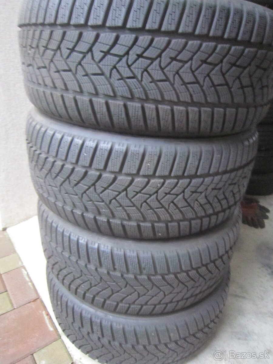 235/45R18 98V zimne pneu Dunlop WS5, dezen 7-8.5mm - 5