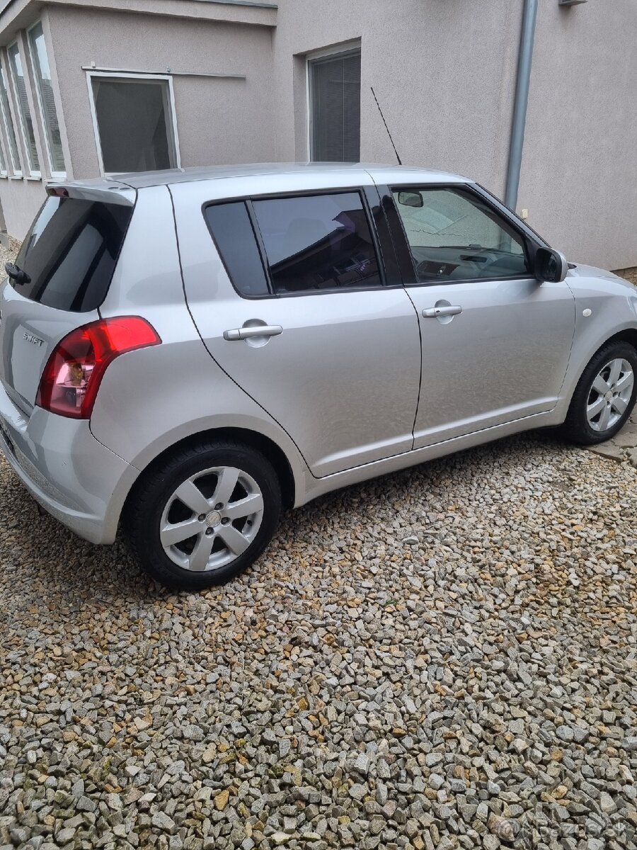 Predám Suzuki Swift - 5
