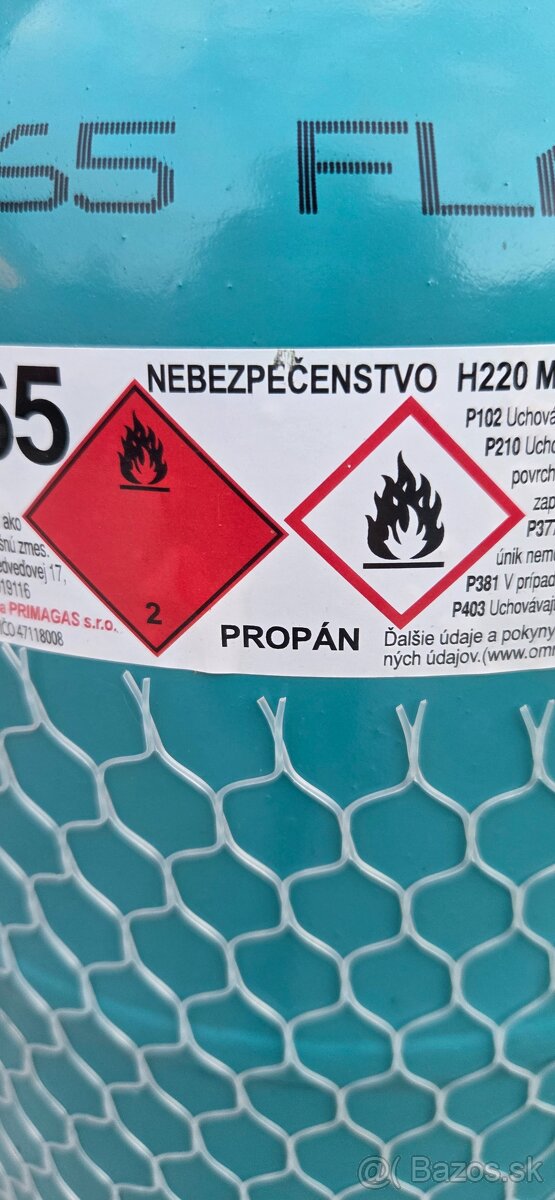 Predám 5kg originál propánovú plnú fľašu ku grilu. - 5