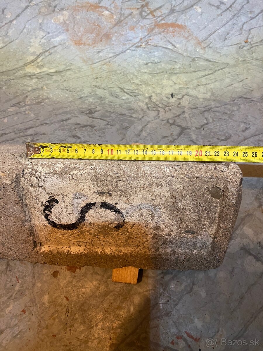 Medza/hraničný stĺpik - 5