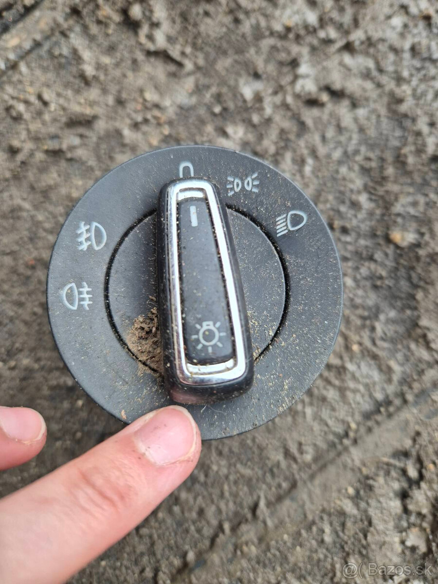 Diely interiéru Škoda Superb 2 - 5