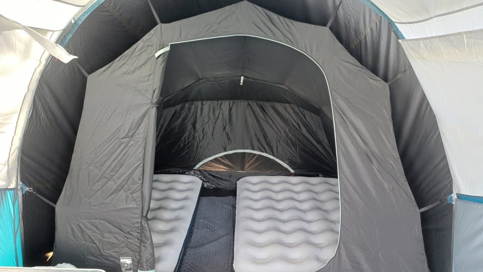 Predám veľký kempovací stan v top stave pre 4 osoby s prí... - 5