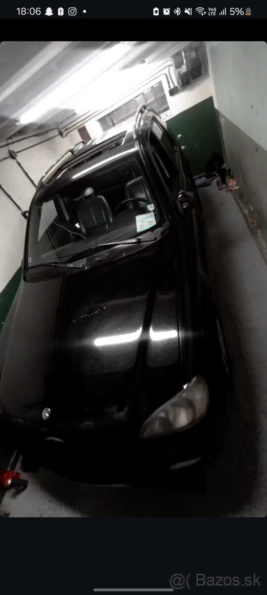 Mercedes ML320 Designo Marine Blue - 5