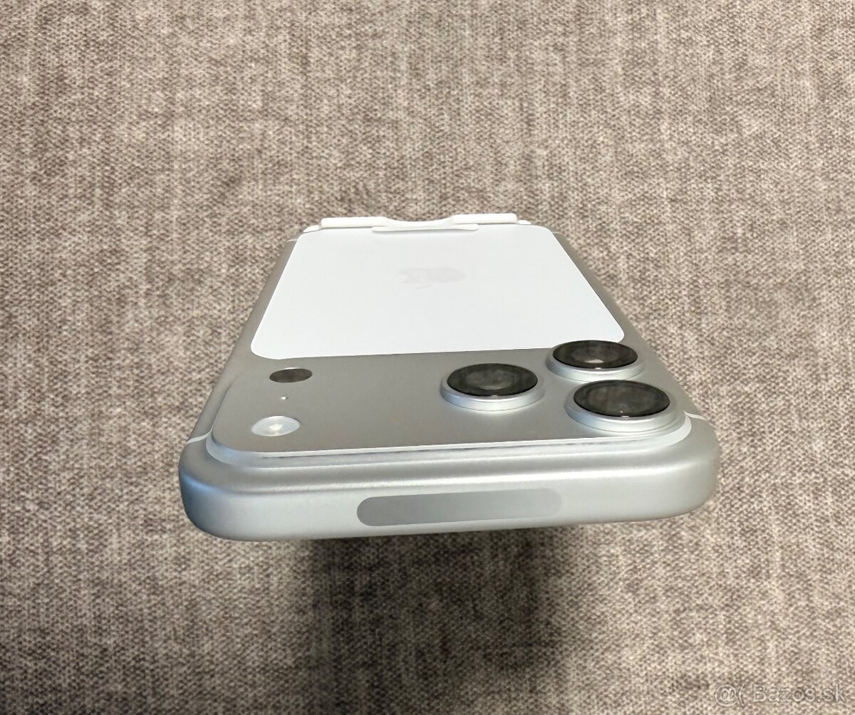 NOVÝ Apple iPhone 17 Pro Max 512GB Strieborný (e-SIM) - 5