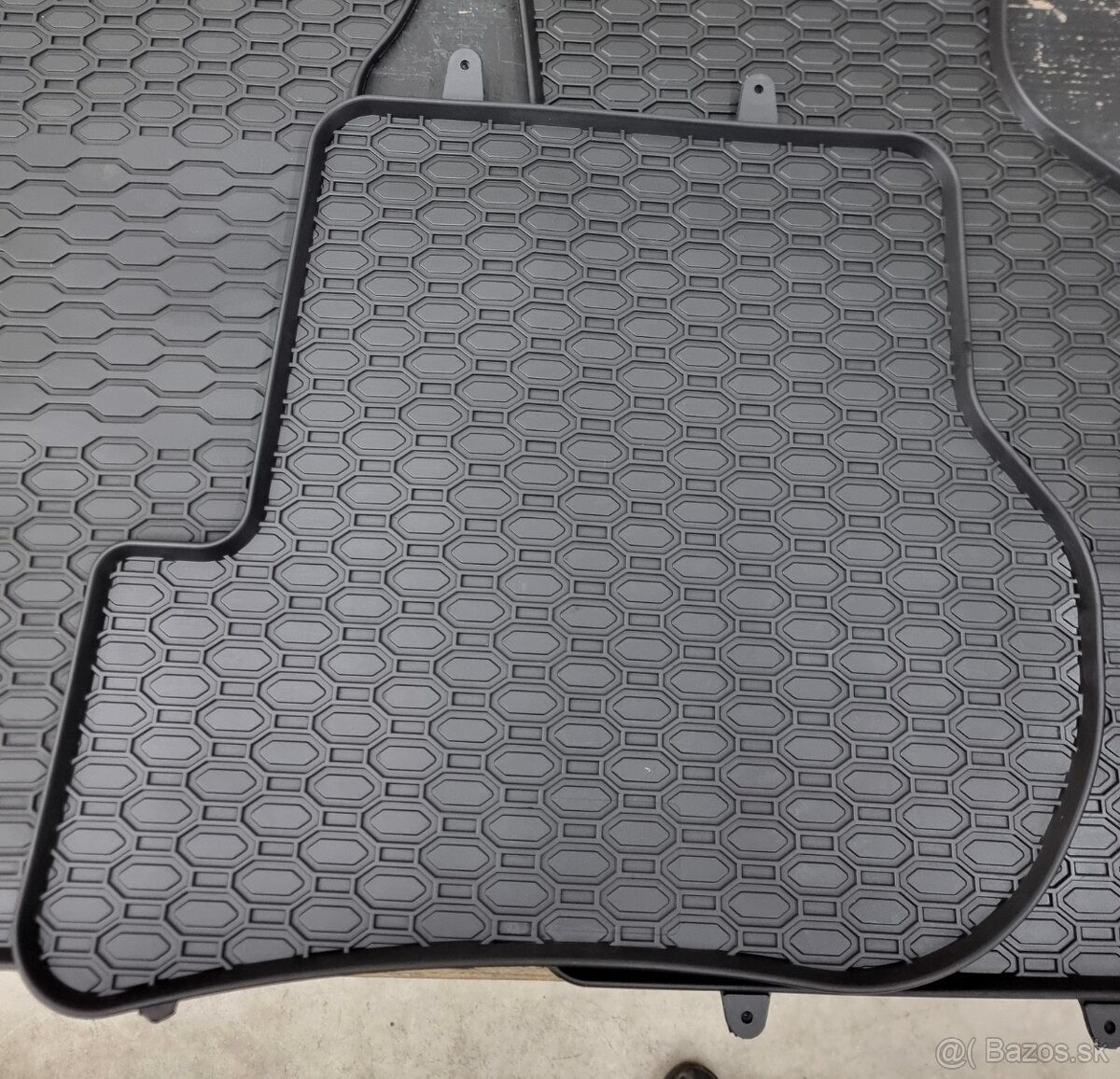 VW Golf VI gumové autorohože a vanička do kufra - 5