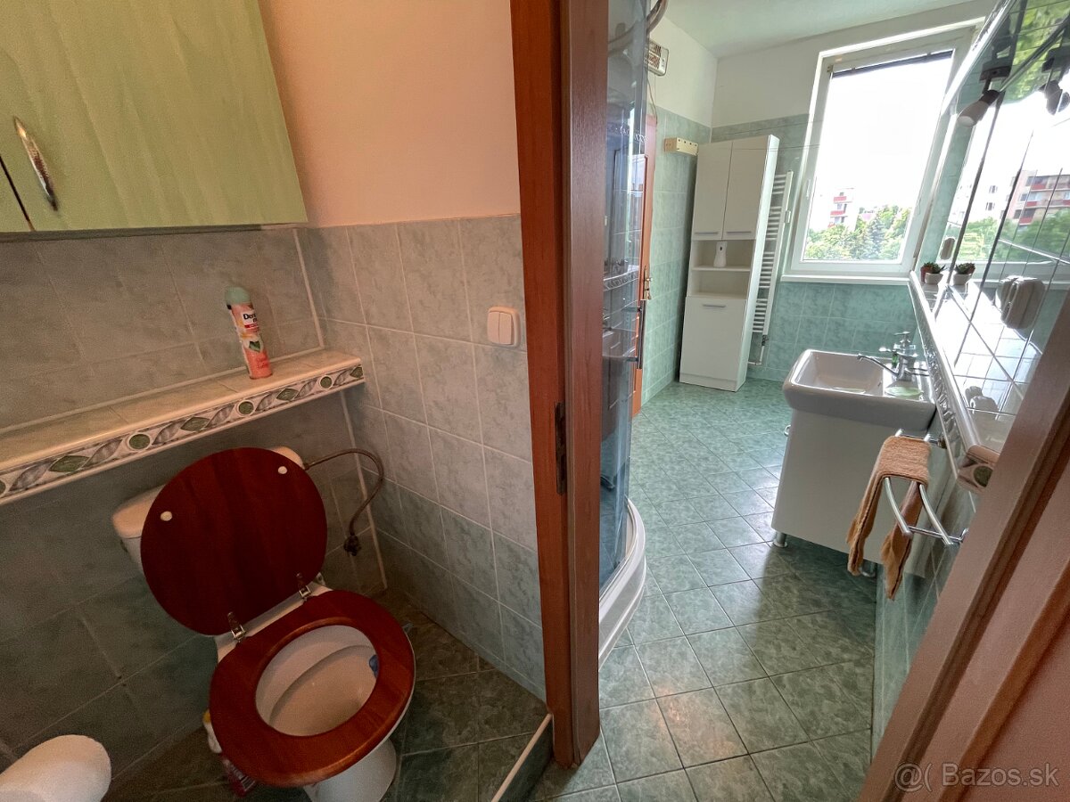 2 izb. byt, 58m2 v centre mesta Sereď na predaj - 5