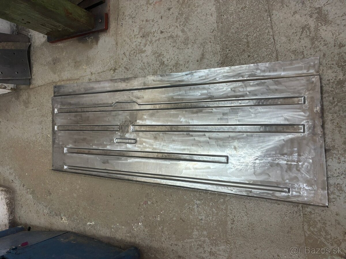 Podlaha Tatra 603 - 5