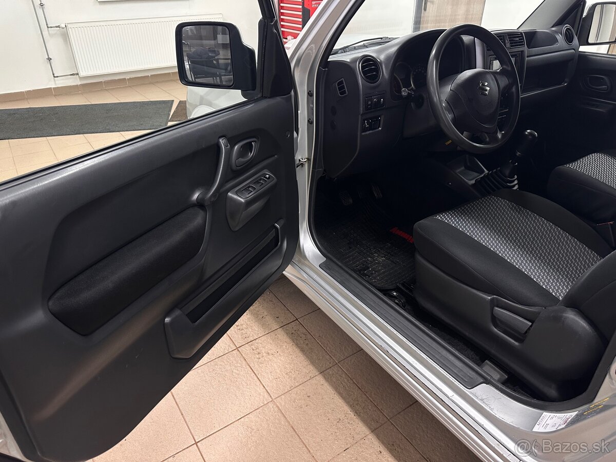 Suzuki Jimny 1.3i - 5