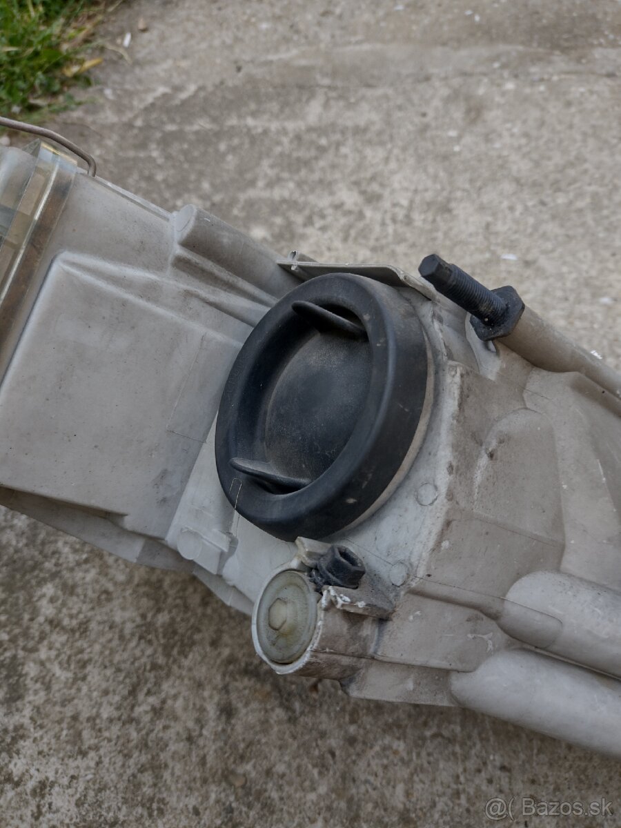 ľavé predné svetlo Octavia 2 pred FL 2006 - 5