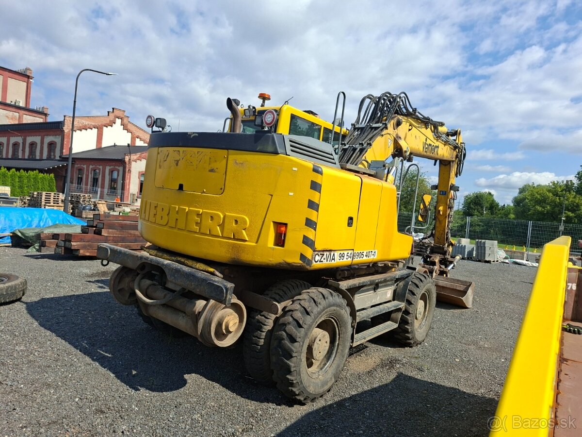 LIEBHERR A 900 C 4X4 - 5