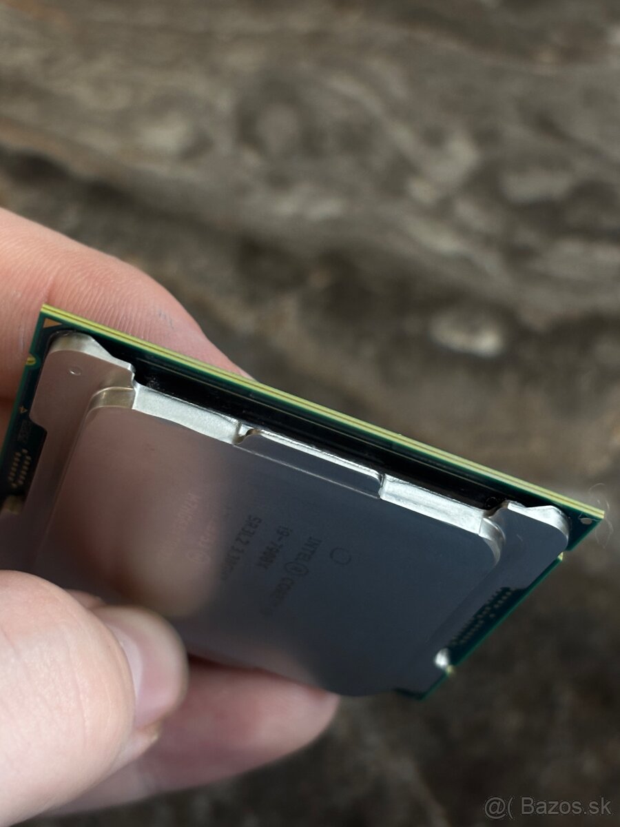 Intel Core i9-7900X - 5