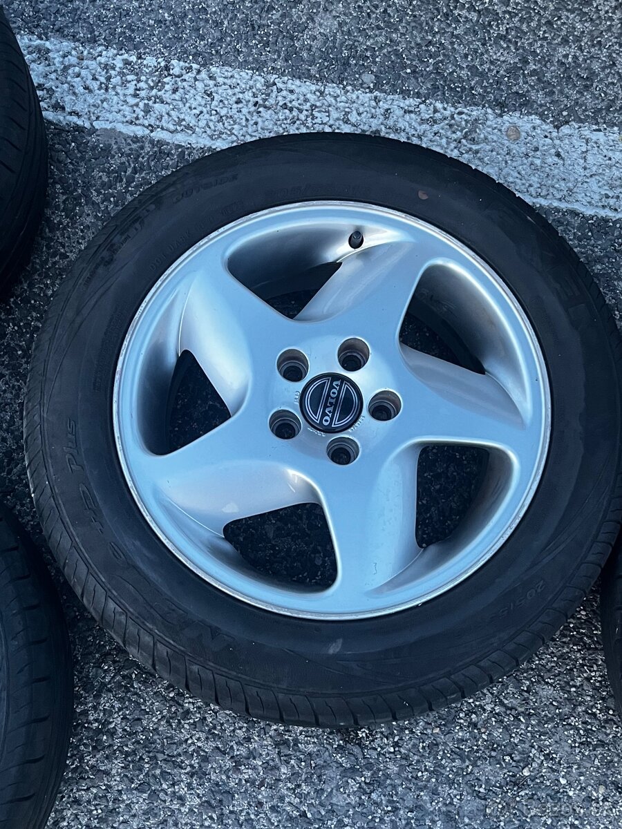 Volvo Columba alu R16 + pneu - 5