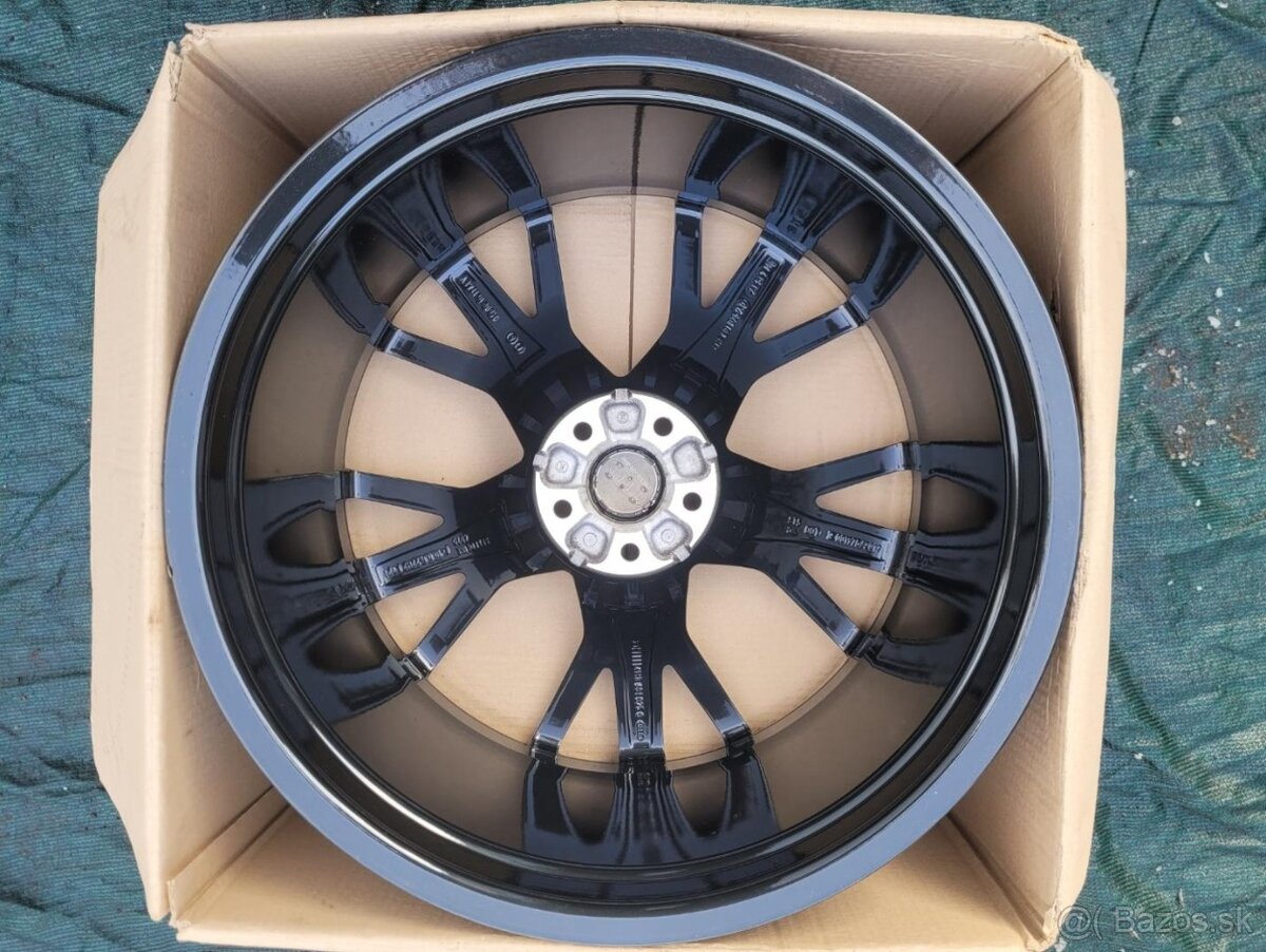Originální 22 palcové disky Audi Performance pro Q - 5