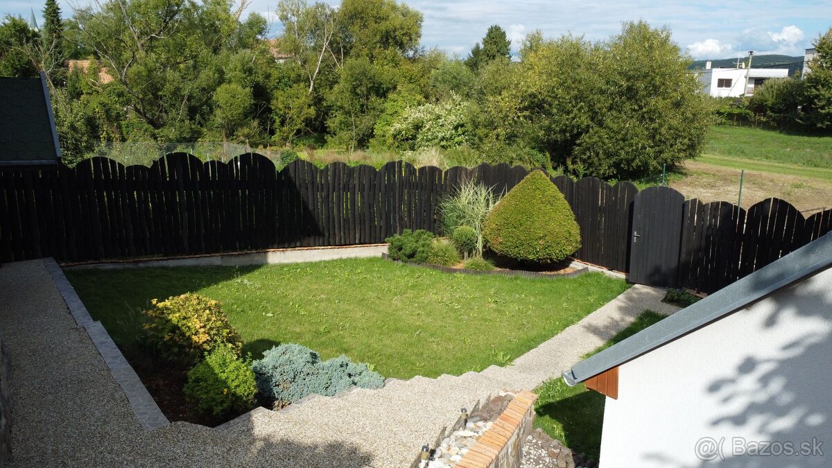 Ponúkam na predaj rodinný dom - Bátovce - 5