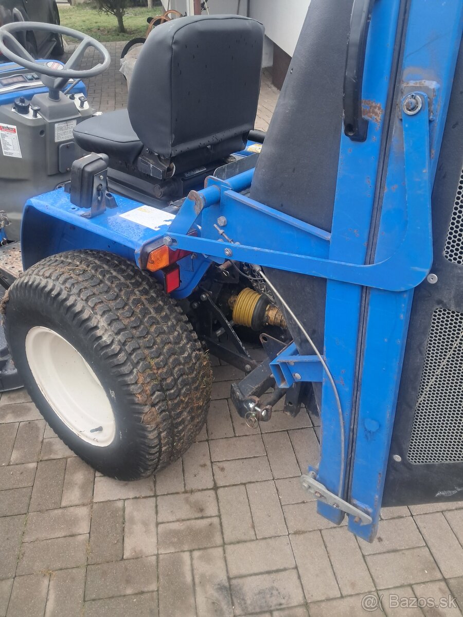 Iseki 2120 traktorová kosačka - 5