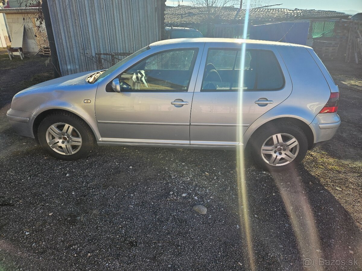 Volkswagen Golf 4 rozpredám - 5