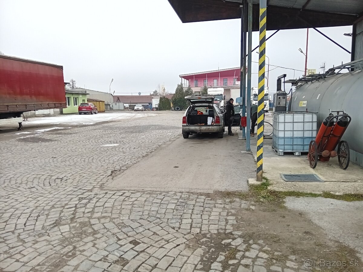 Na predaj prevádzkové priestory DND Kriváň - 5