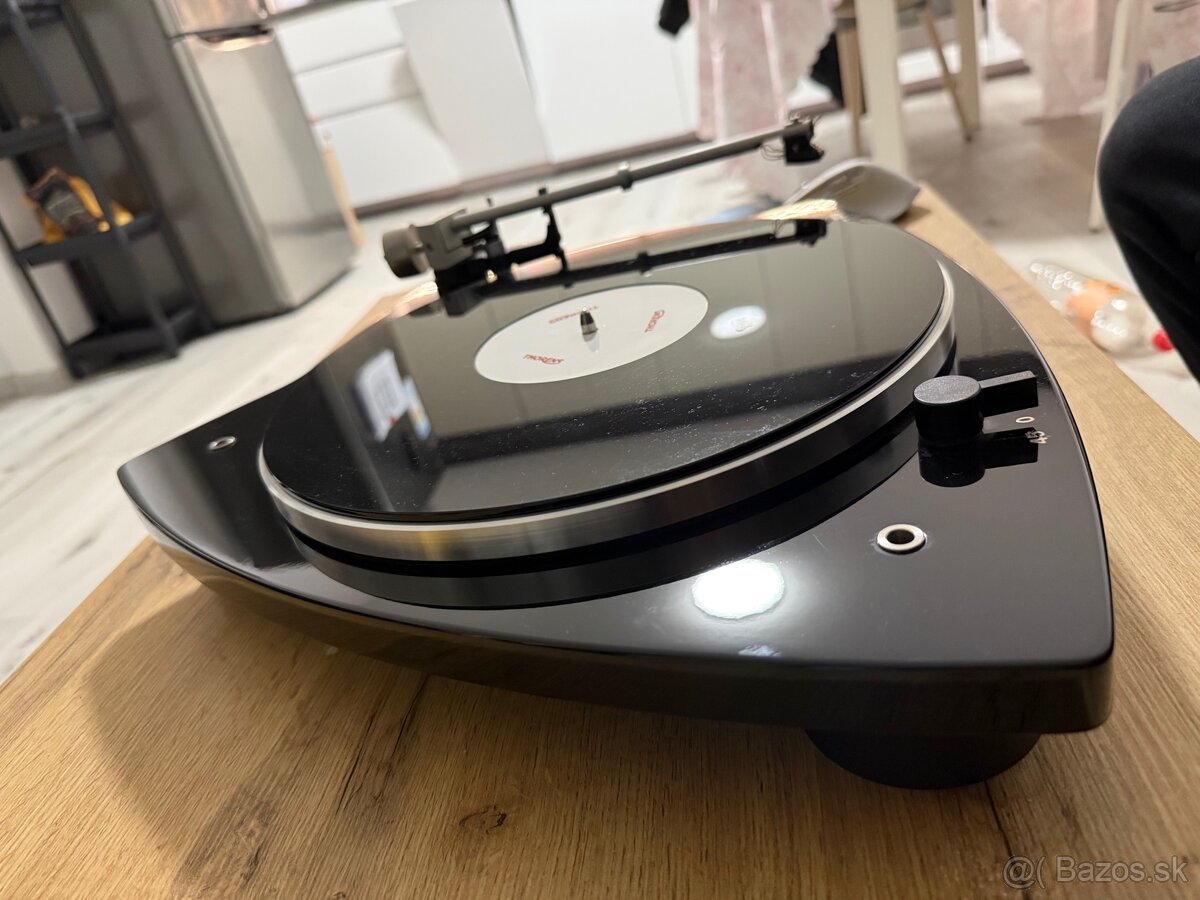 Thorens TD 209 Triangle + Goldring G1042 - 5